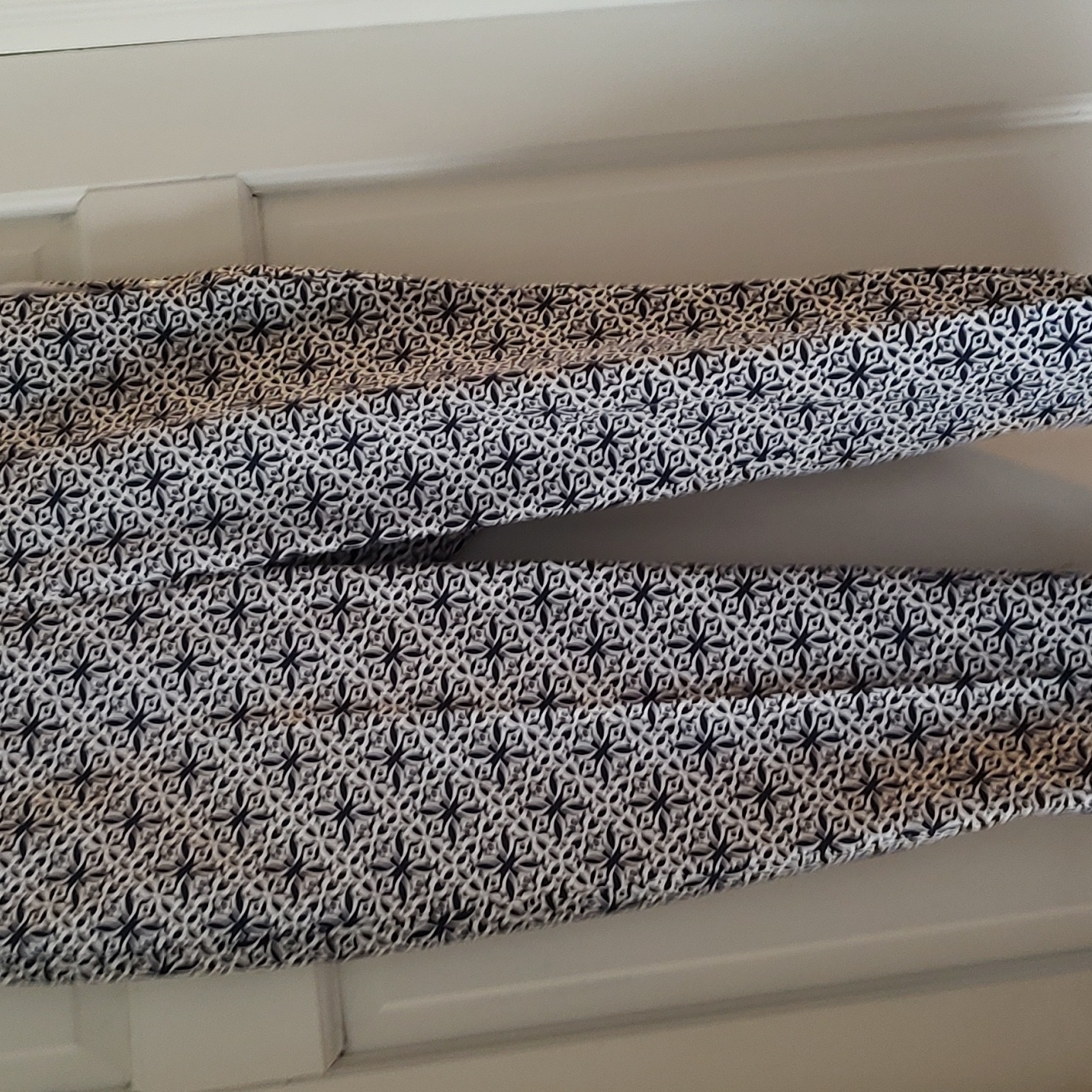 Talbots “Chatham Crop” 6p With Adorable Scallop Ankle Hem. Euc. Stretch Fabric.